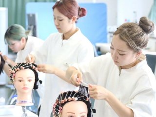 静岡県東部総合美容専門学校 学費 奨学金について ベスト進学ネット