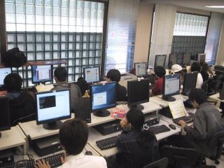 新宿情報ビジネス専門学校 特徴や雰囲気 わが校のココが一番 ベスト進学ネット