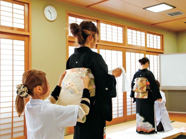 神戸理容美容専門学校 特徴や雰囲気 わが校のココが一番 ベスト進学ネット 神戸理容美容専門学校 特徴や雰囲気 わが校のココが一番 ベスト進学ネット