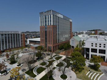 関東学院大学