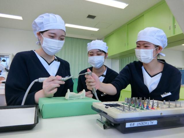 宇都宮歯科衛生士専門学校 学校案内 資料請求はコチラ ベスト進学ネット 宇都宮歯科衛生士専門学校 学校案内 資料請求はコチラ ベスト進学ネット
