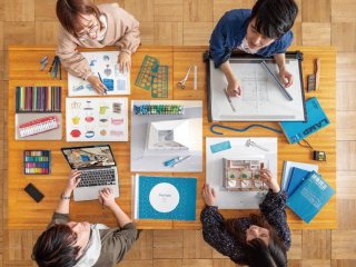 ジュエリーデザイナー 専門学校 ジュエリーデザイナーを目指す学校の一覧はこちら ベスト進学ネット