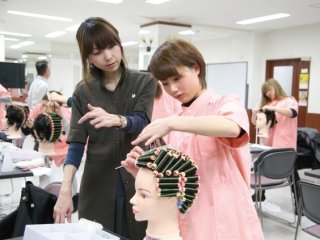 美容師 大学 美容師の資格が取れる学校の一覧はこちら ベスト進学ネット 美容師 大学 美容師の資格が取れる学校の一覧はこちら ベスト進学ネット