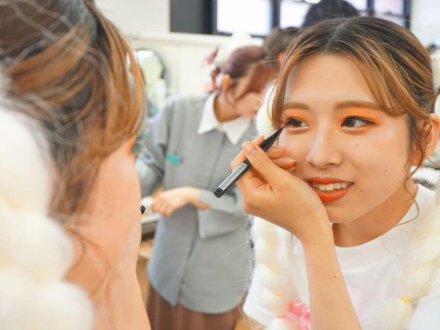 アミューズ美容専門学校 学校案内 資料請求はコチラ ベスト進学ネット アミューズ美容専門学校 学校案内 資料請求はコチラ ベスト進学ネット