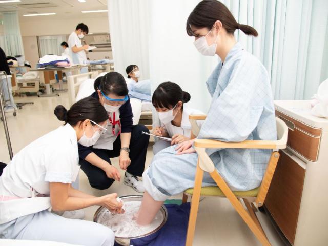 愛仁会看護助産専門学校 学費 奨学金について ベスト進学ネット 愛仁会看護助産専門学校 学費 奨学金について ベスト進学ネット
