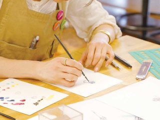 ジュエリーデザイナー 学校 ジュエリーデザイナーを目指す学校の一覧はこちら ベスト進学ネット